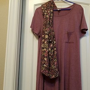 Lularoe Carly size L  and TC leggings